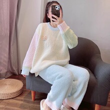 2024��ƴɫܛ�d�d˯��Ů�ﶬ�������p�g�ɐ��R�����Ҿӷ����b���l