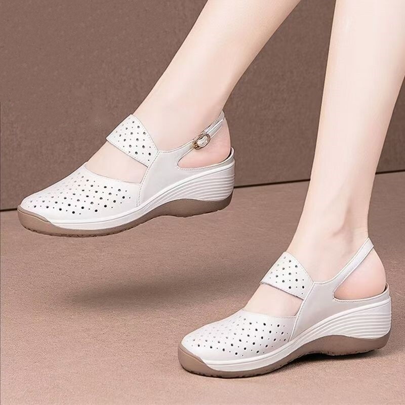 Foreign trade hot sale soft bottom hole shoes thick bottom buckle breathable shoes 2025 summer new sandals comfortable mother shoes