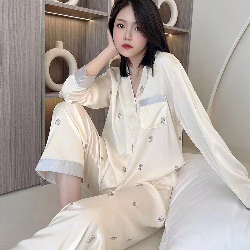 Pijama de verano nuevo hielo pantalones cortos de mangas cortas de dibujos animados KT gato coreano dormitorio de estudiantes ropa delgada set