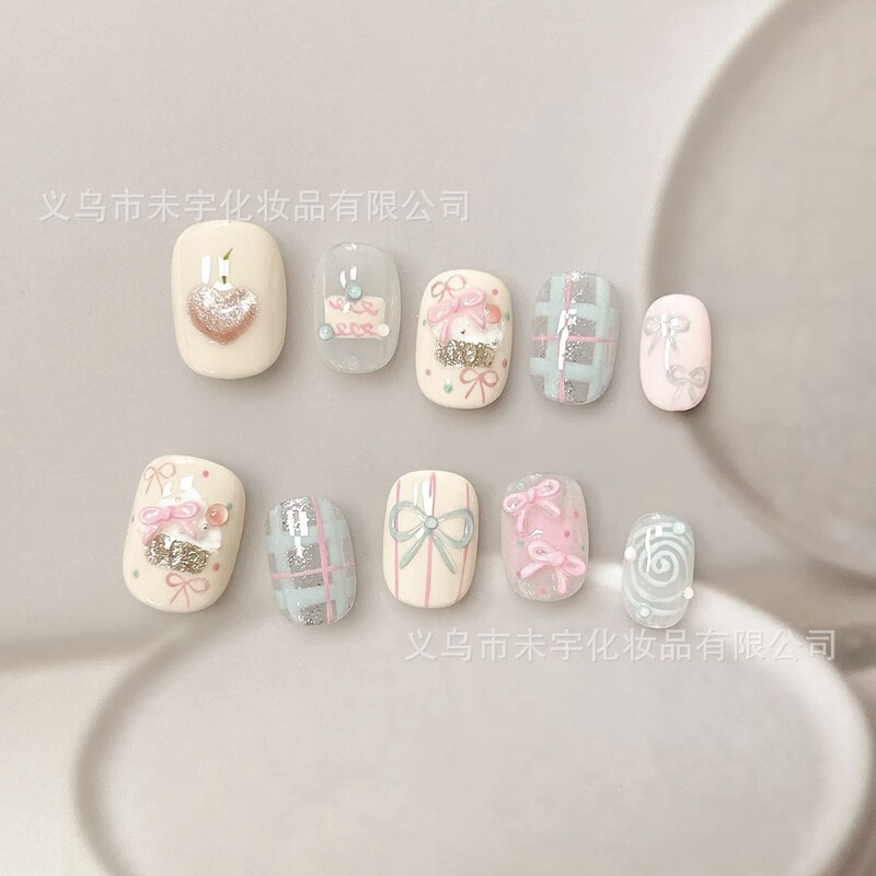 Niche Korean-Style Wearable Nails for Sweet Girls, Cute and Super Tender Girly Heart Nail Art Patches, Ins Gel Maca Cat Eye Stereo