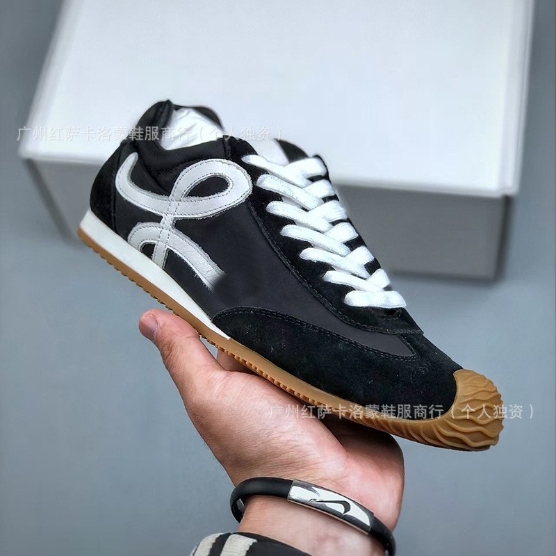 Putian Chunyuan, zapatos de alta calidad, zapatos de entrenamiento, zapatos de ballet retro, zapatos deportivos casuales bajos.