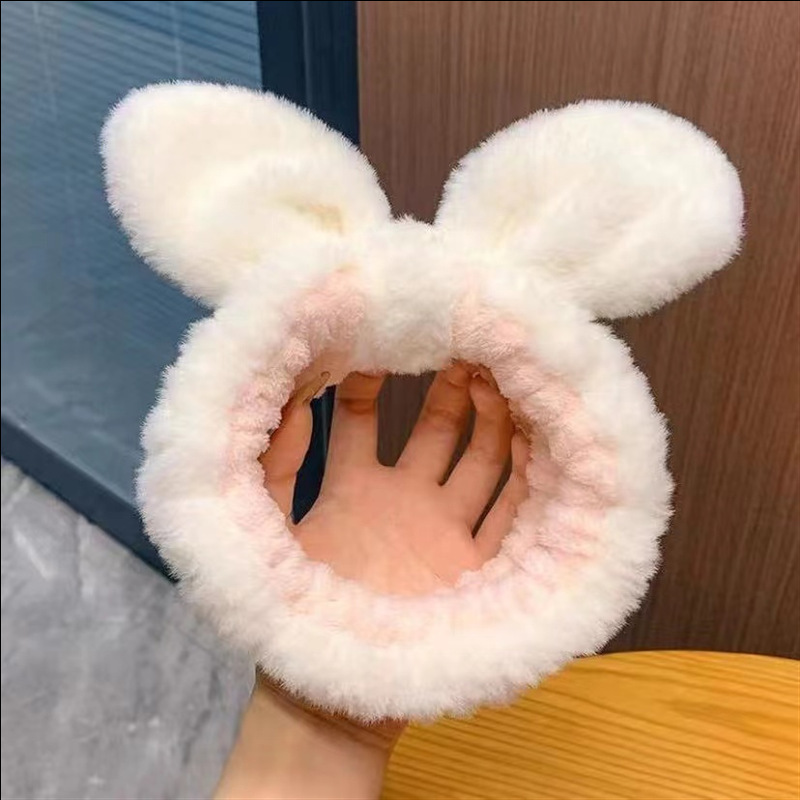 Otoño y invierno dibujos animados peluche lavar la cara cinturón de cabello máscara de mujer lavar la cara cinturón de cabello impermeable estereoscópico impermeable adornamientos de cabello al por mayor