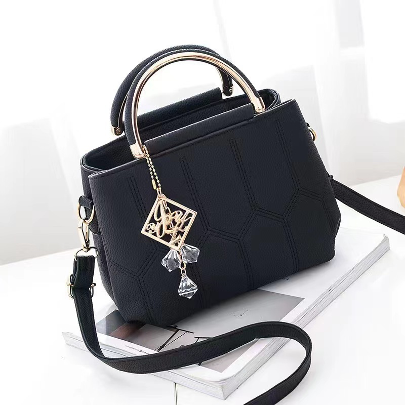 Bolso bandolera transfronterizo, bolso de mano pequeño, nuevo estilo moderno, bolso simple, bolso de hombro con bordado de hilo, bolso compacto.