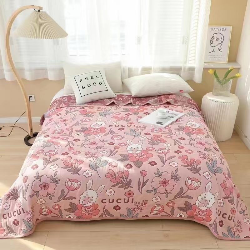 A small flower rabbit powder blanket / 150*200CM