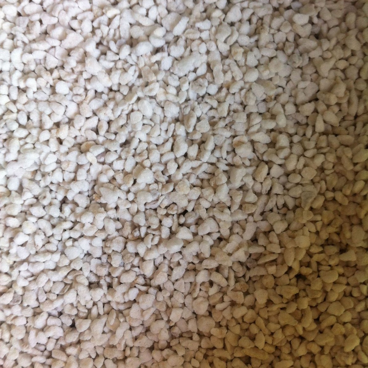 厂家批发珍珠岩地面找平内外墙屋面保温隔热膨胀珍珠岩量大优惠