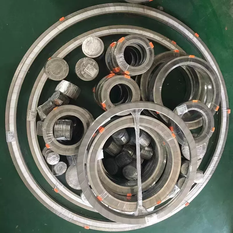 金属石墨缠绕垫片管道罐体人孔法兰密封垫圈带内外环金属缠绕垫片