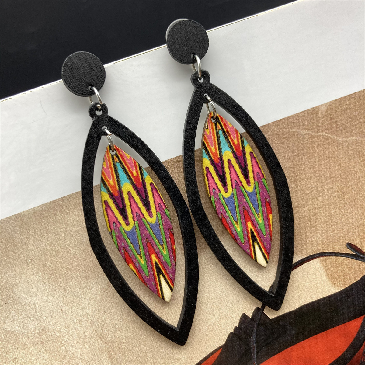 1 Pair Bohemian Simple Style Leaf Stoving Varnish Hollow Out Wood Drop Earrings display picture 12