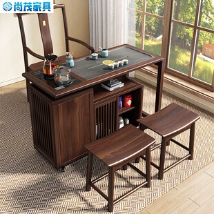 ��ʽ����ľ��ľ���D�����νM��һ�w�����׺��s�k�������ݲ�̨