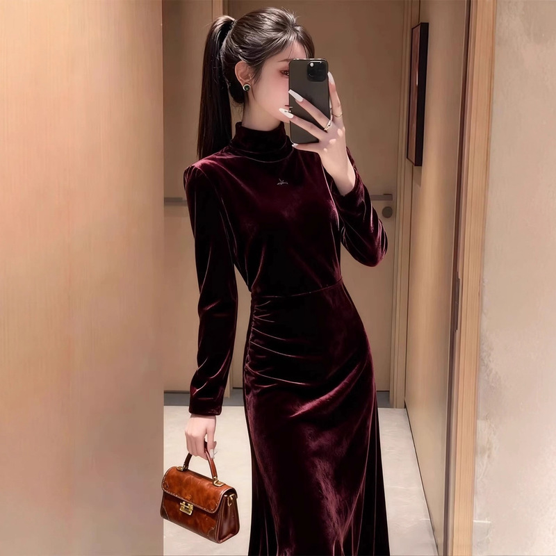 250998 Autumn Mature Style High Neck Velvet Dress for Women, Long Sleeve, Waist-Cinching, Slimming, Elegant Dress for Petite Figures