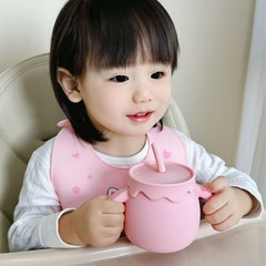 新款儿童大容量硅胶杯婴幼儿学饮杯便携吸管杯防摔带手柄训练水杯