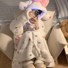 2026新款波点女生睡衣秋冬季加厚保暖珊瑚绒连帽中长款睡袍家居服