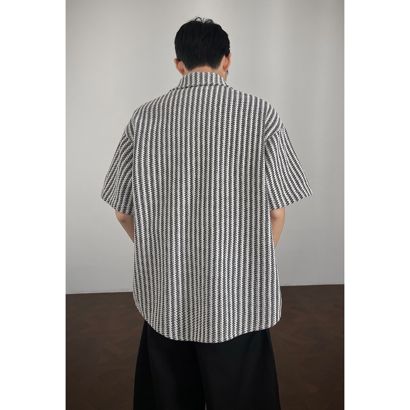 Fishbone Pattern Old Money Style Short-sleeve For Men, Spring Boxy Short Wide, Accentuates Shoulder Width, Stylish And_voghion.com