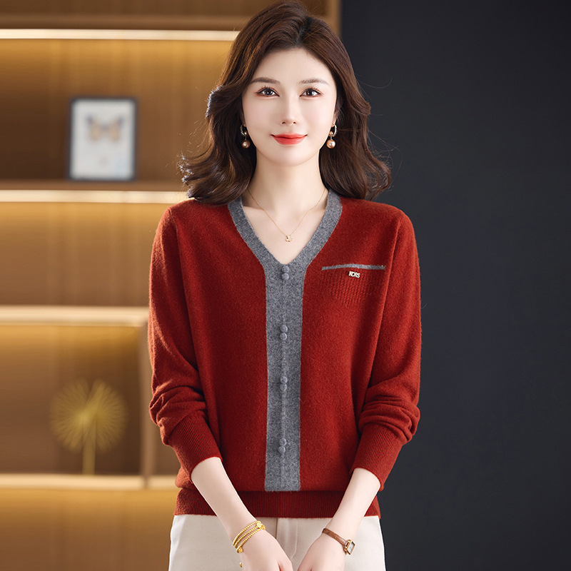 秋冬时尚羊毛针织衫新款v领妈妈毛衣中青年女装打底衫春秋休闲，女装针织衫/毛衣，妃慕昵服饰