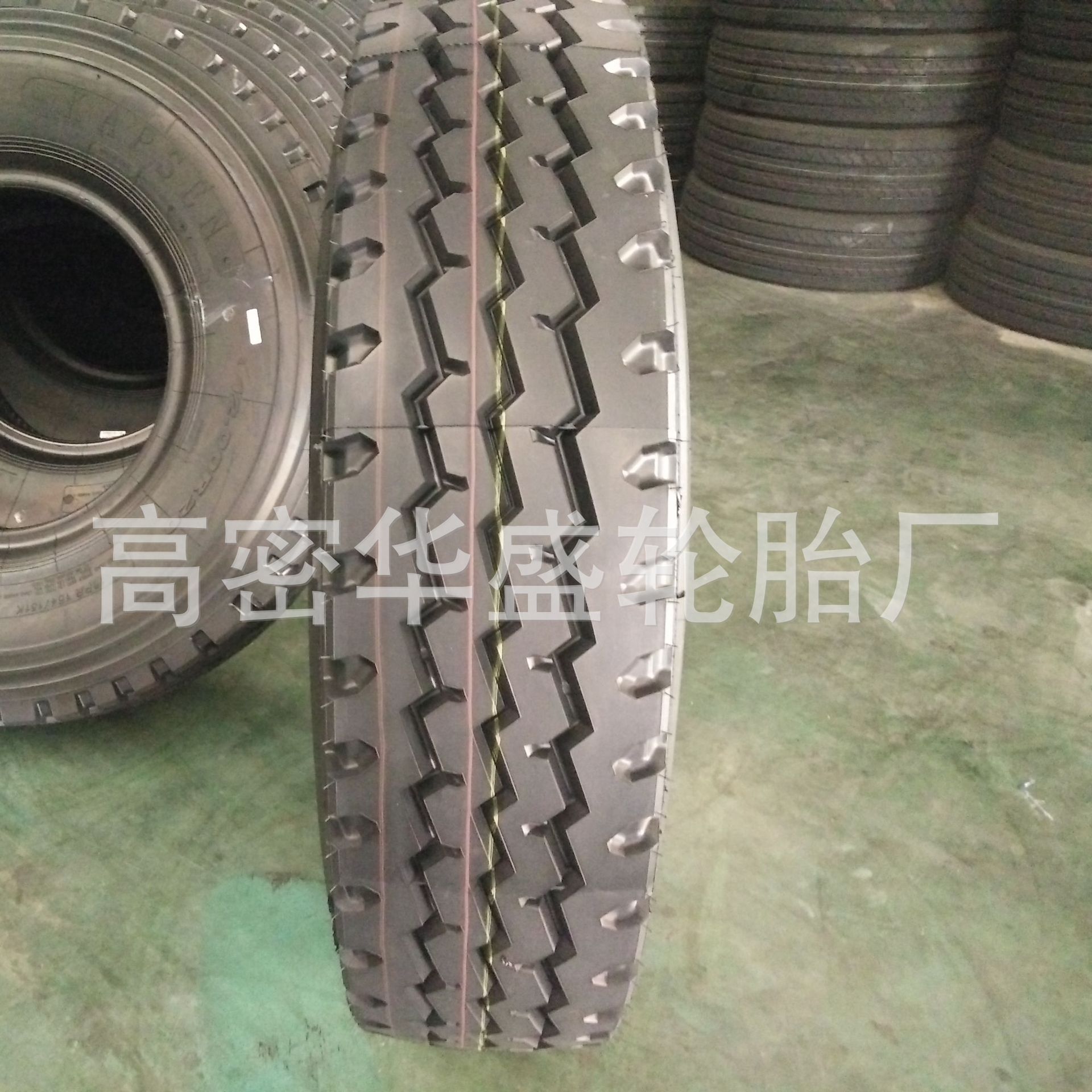 全新轮胎12.00R20全钢子午线轮胎三线花纹高耐磨 卡车载重轮胎