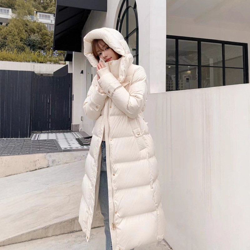 Special Offer Clearance Sale of High-Quality Fashionable Thickened Winter down Jackets for Women, Various Styles of White Duck down Coats at a Loss