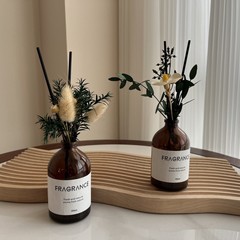 Small Brown Bottle Everlasting Rose, Flameless Aroma Home Dry Fragrance Ornament, Unique and High-End Living Room Bedroom Deodorizer Long-lasting