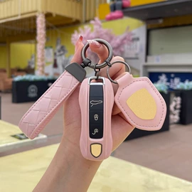 车用烟灰缸;车用钥匙包;脚踏板