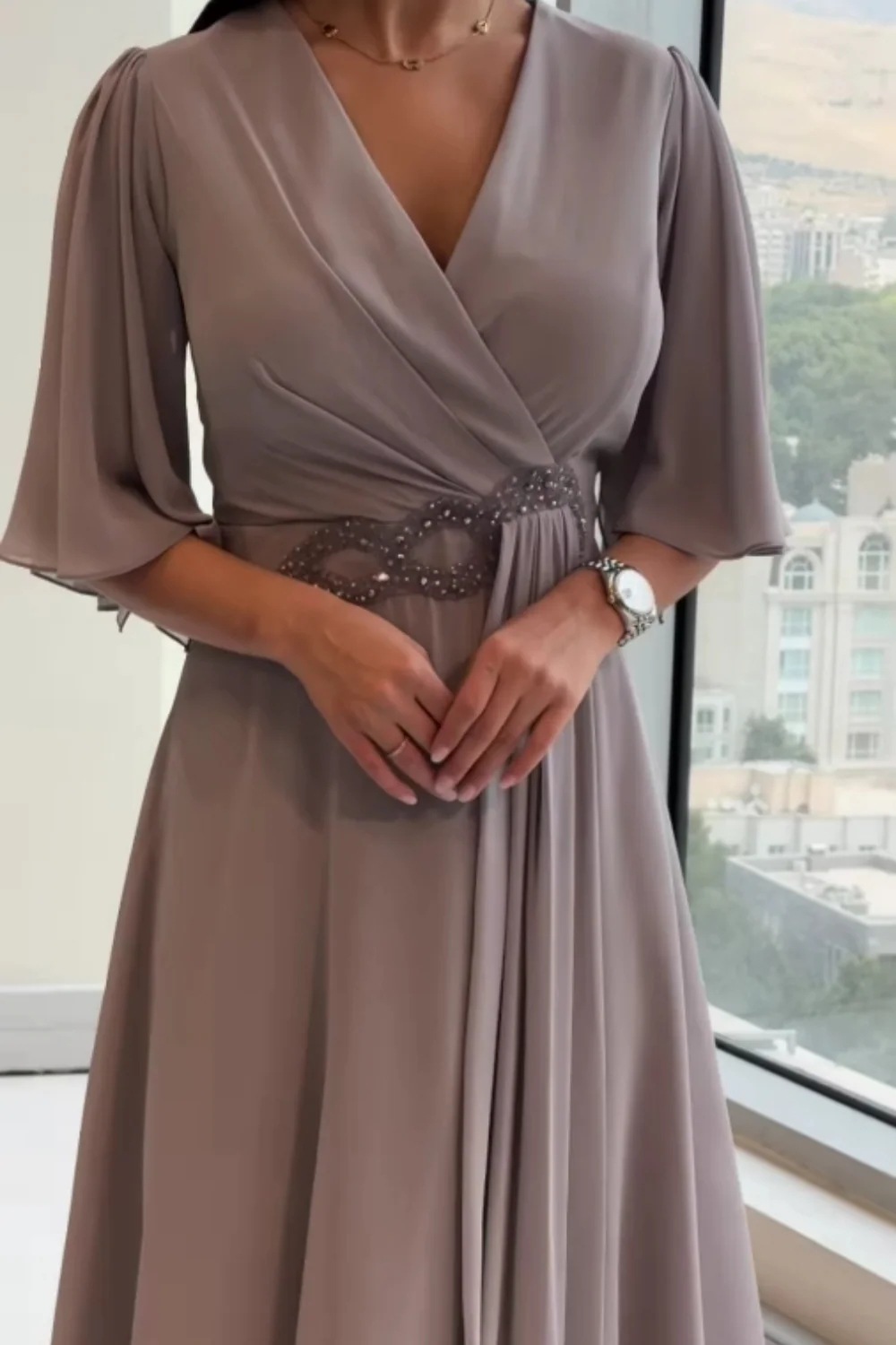 Women's V Neck Pleated Long Dress Solid Color Fashionable Design_ecoleips.com