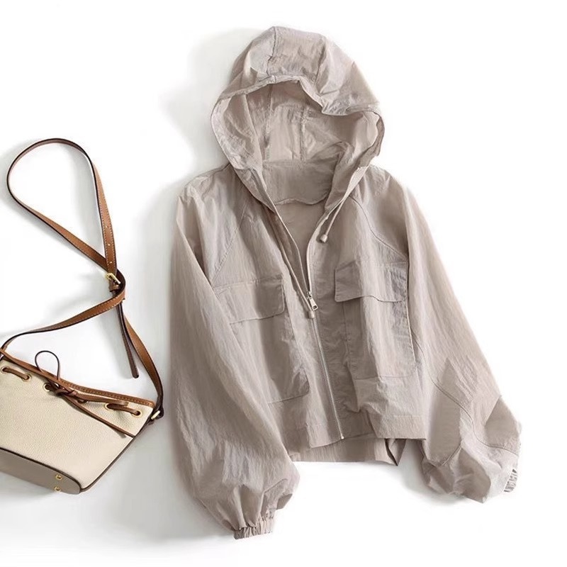 Short Lightweight Breathable Sun Protection Clothing Women's 2025 New Summer Small Drawstring Design Jacket Hooded Jacket