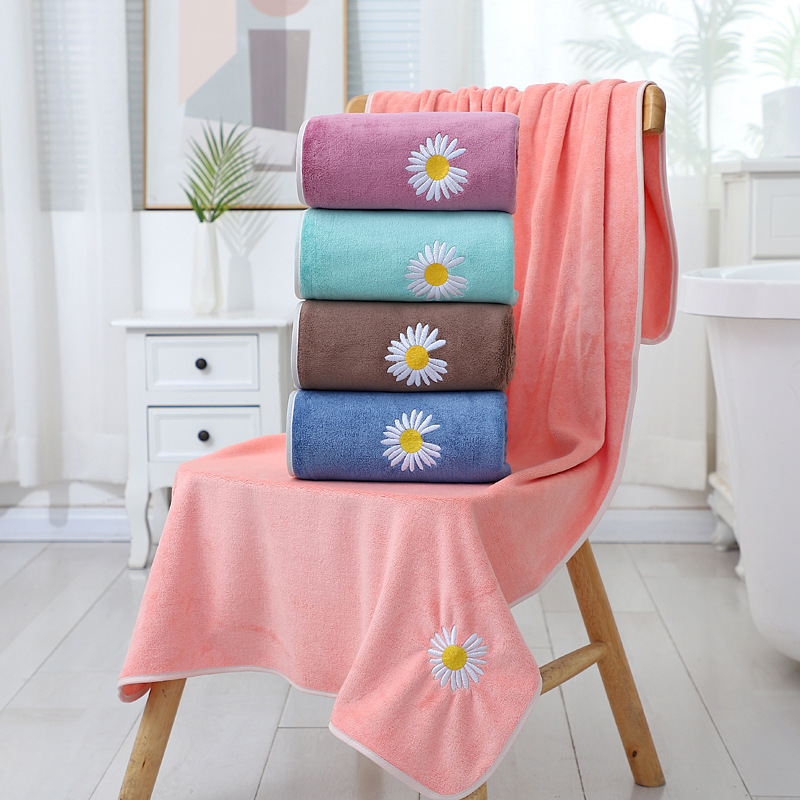 Manufacturer Wholesale Internet-Famous Small Daisy Towels and Bath Towels, Home-Use Couple Bath Towels, Thickened Ultra-Fine Fiber, Water-Absorbent