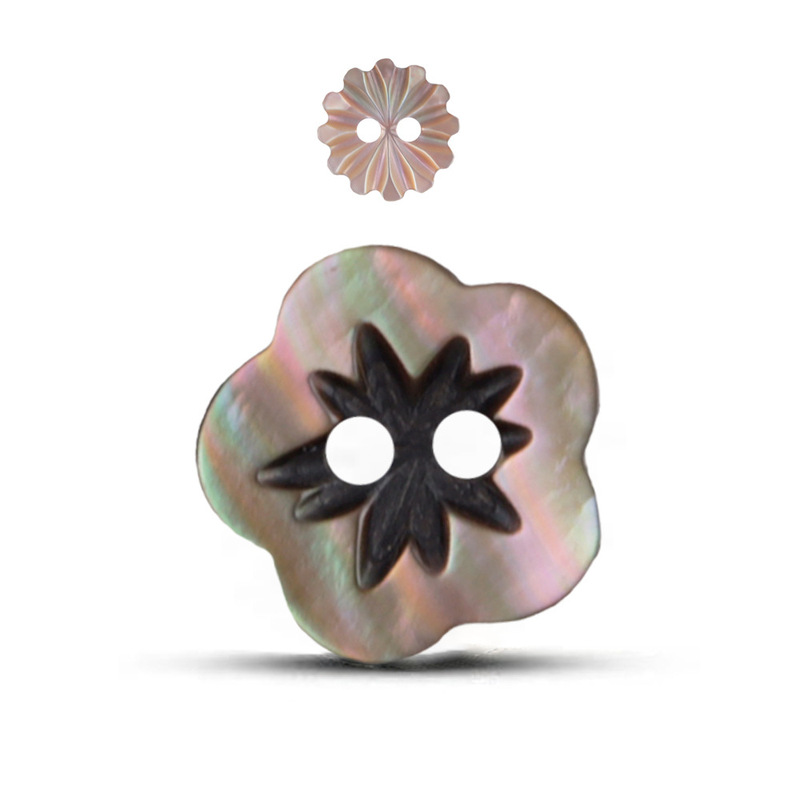 Niche designer irregular craft three-dimensional flower carving black butterfly shell button long-sleeved sweater sweater buckle