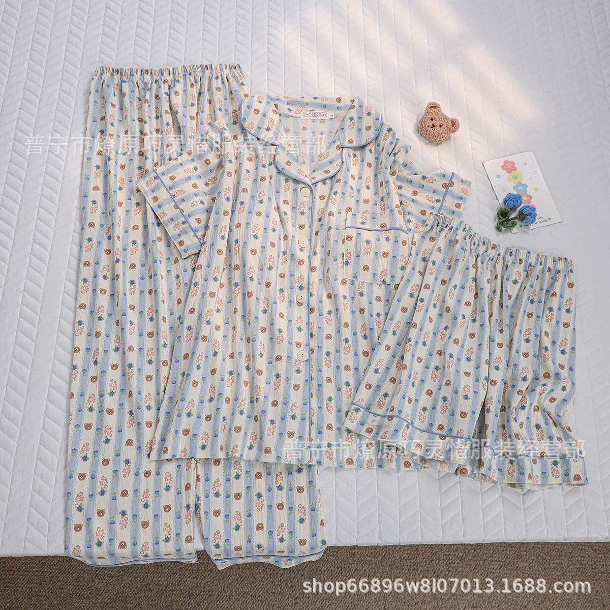 Red famosa nuevo pijama de mujer nubes de verano algodón pantalones cortos de manga corta pantalones largos de tres piezas de dibujos animados set de ropa para el hogar