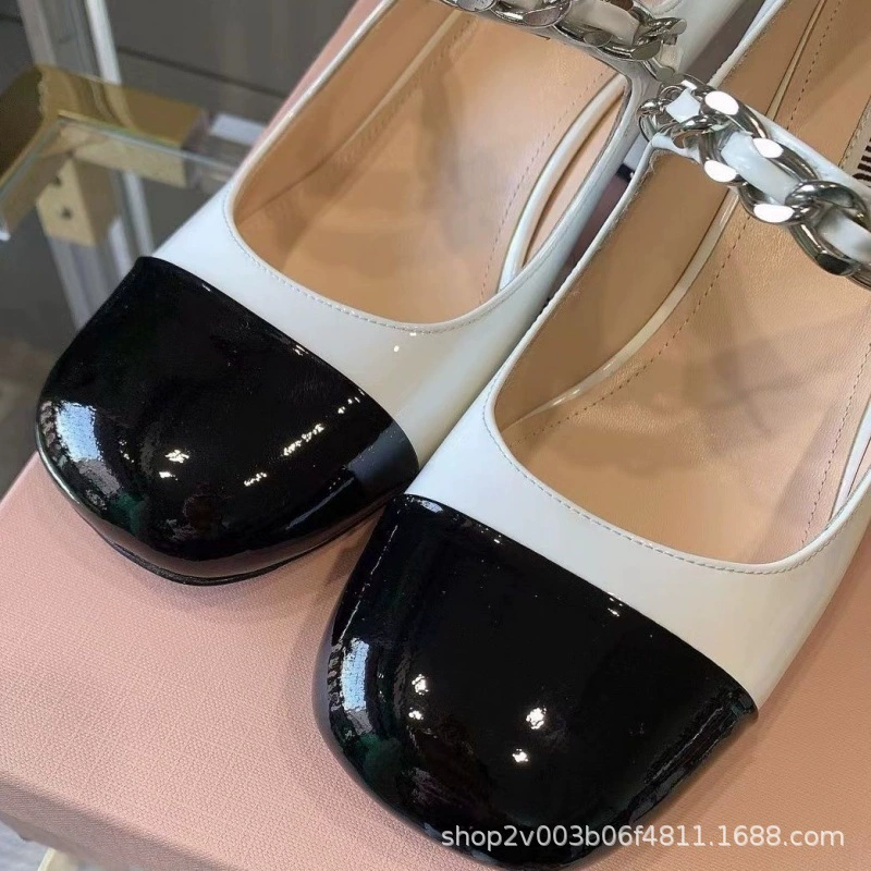 Обувь, обувь на каблуке, цепь, стиль Chanel