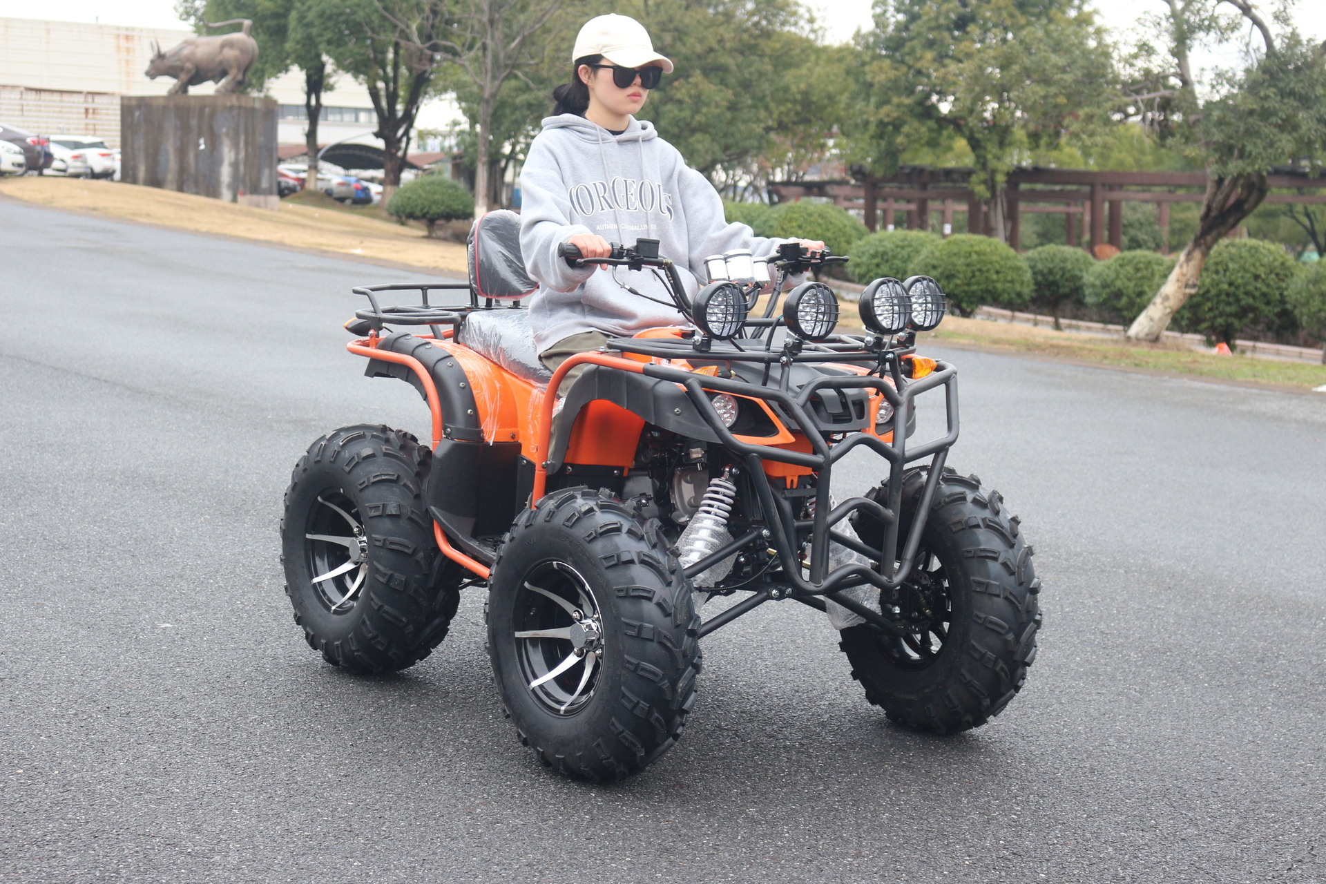 Amazon explotó a prueba de choques gran toro vehículo de playa al aire libre cuatro ruedas motocicleta ATV todo terreno vehículo de playa