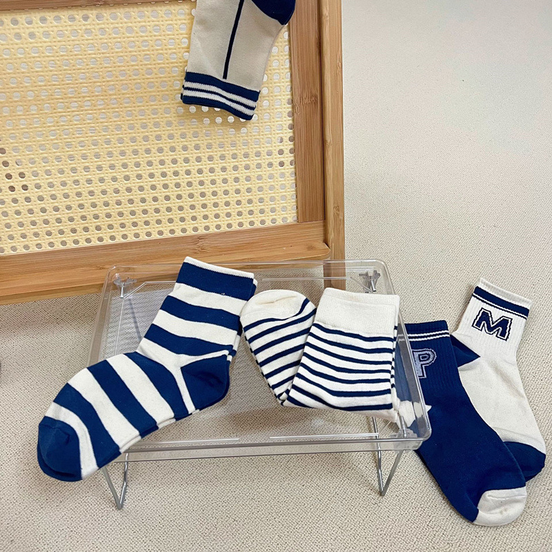 New Fashion Youth Season Blue Striped Letters Mid-length Socks ins Trendy Japanese Navy Style Sports Simple Cotton Socks New Fashion Youth Season Blue Striped Letters Mid-length Socks ins Trendy Japanese Navy Style Sports Simple Cotton Socks