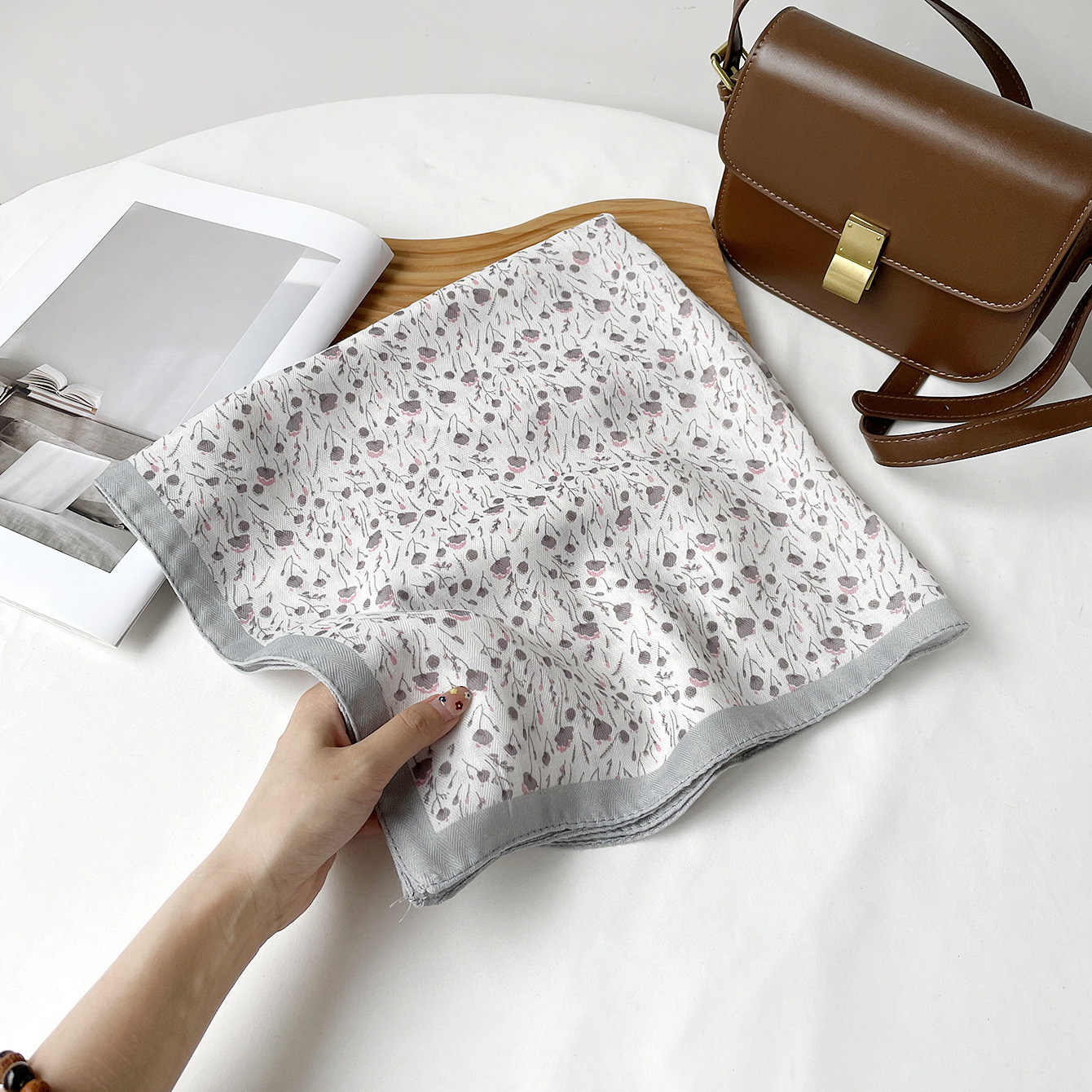 Rz6577-light gray / 68*68cm