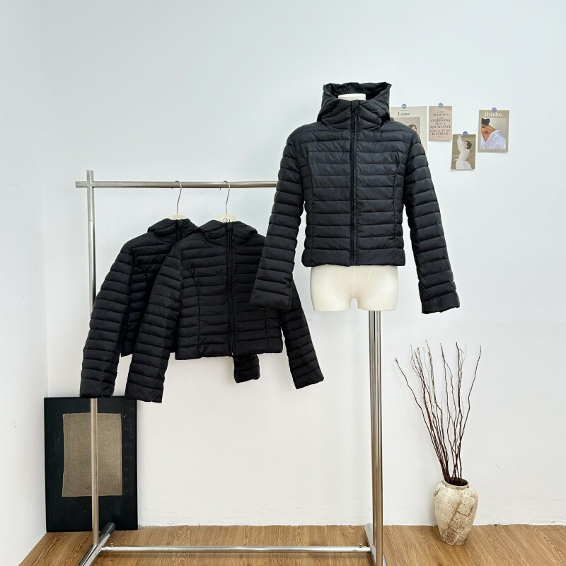 Black Women's Ultra-Light down Cotton Jacket Winter Slim-Fit Cotton Coat Ultra-Light Warm Outerwear Black Women's Ultra-Light down Cotton Jacket Winter Slim-Fit Cotton Coat Ultra-Light Warm Outerwear
