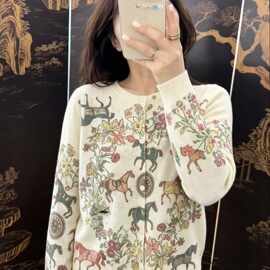 南油高定CD家26ss重工小鹿图案设计时髦洋气针织长袖上衣精品女装