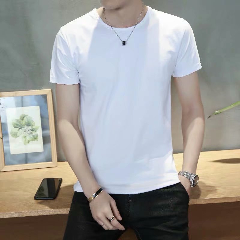 summer white short sleeve T-shirt with a round collar