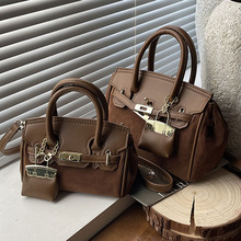 �羳ĥɰ�͹Ű���Ů�ﶬ��2025�¿�С���μ�б������������K���