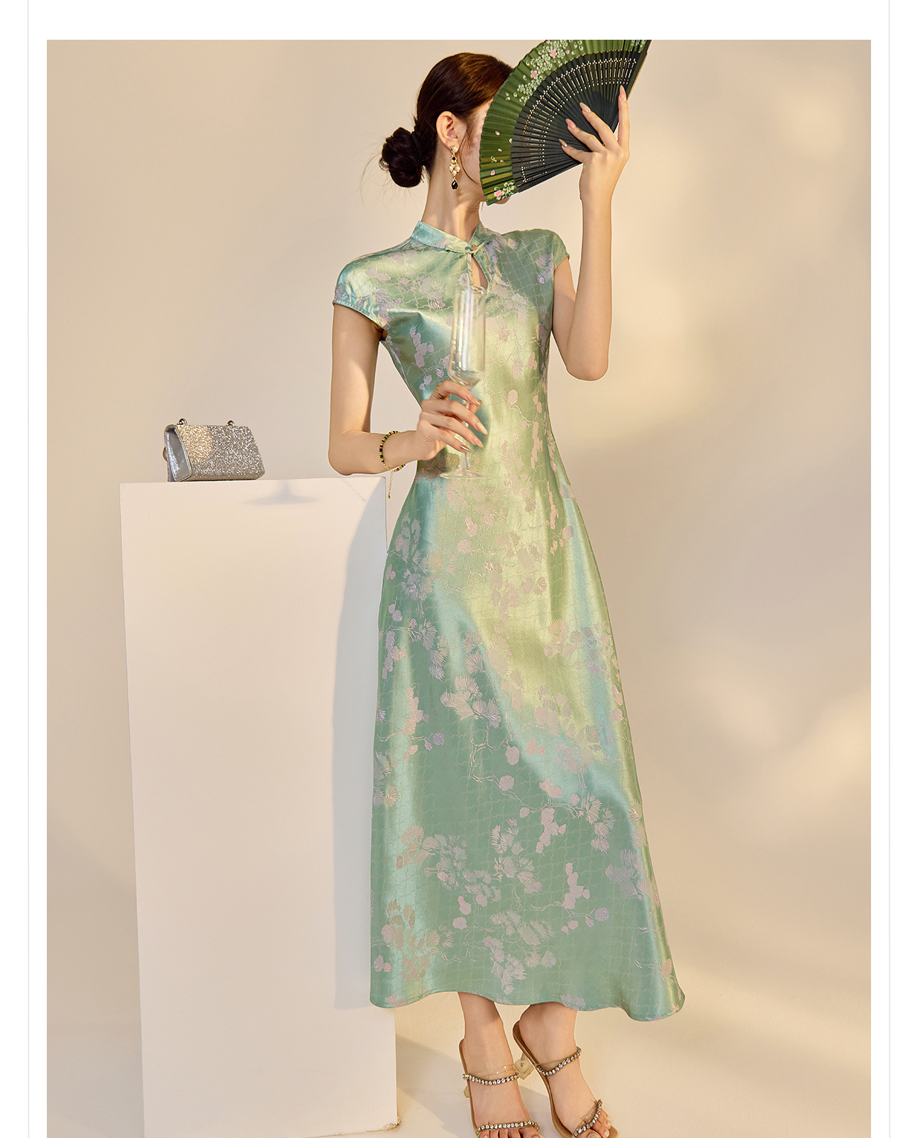 Váy sườn xám cải tiến thêu hoa không tay phong cách Trung Hoa mùa hè ZX N6054 — Màu vàng, Xanh bạc hà, Bột quế chi tiết 24