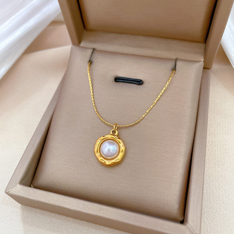 Collana minimalista con perla pendente in oro vero da donna_voghion.com