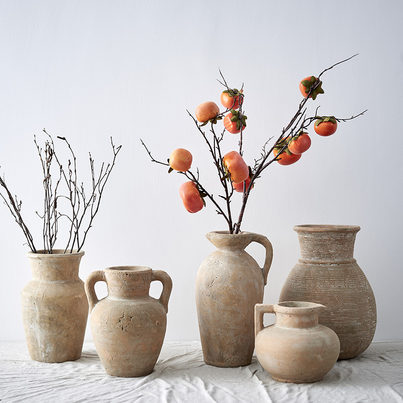 This Maki Zhaijifeng Retro Clay Pot B&B Dry Flower Container Entrance Ornaments Ceramic Vase