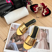 ˮ�Ь��T��ĸһ����Ь2025 �괺�ļ��r�b���p��Ƥ�污��ƴɫŮЬ