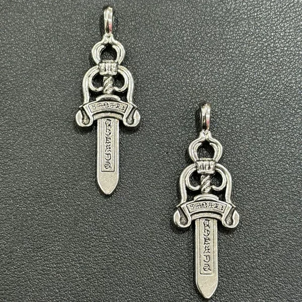 European and American Cross-Border Jewelry, Personalized Retro Fashion Large Sword Necklace Pendant, Street Punk Trendy Women's Accessory
