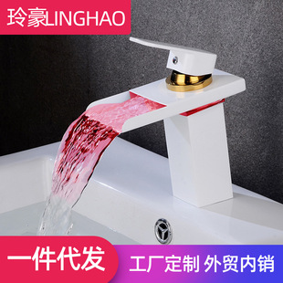 LED�ٲ�ˮ���^�ؿؽ�ɫ���z�ڹ��~��������ˮ���^