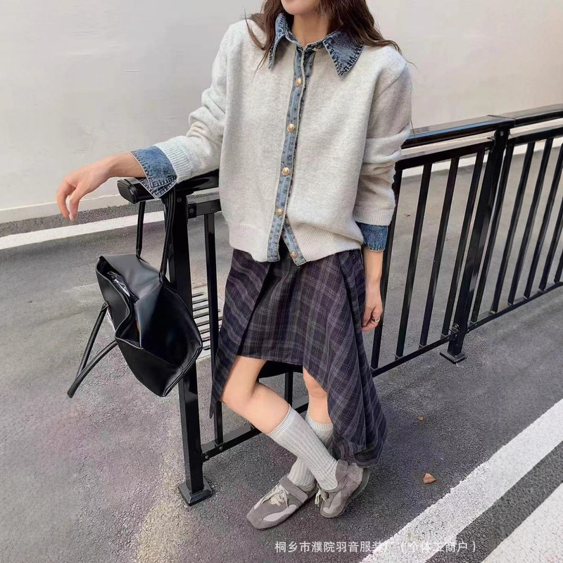 Dongdaemun Sweater Jacket for Women, Heavyweight 2025 Korean Style Early Autumn New Model, Faux Two-Piece High-Quality Denim Patchwork Knitwear Dongdaemun Sweater Jacket for Women, Heavyweight 2025 Korean Style Early Autumn New Model, Faux Two-Piece High-Quality Denim Patchwork Knitwear