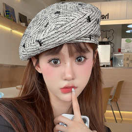 韩版时尚条纹贝雷帽女无帽檐立体蝴蝶显脸小纯色简约画家帽秋款