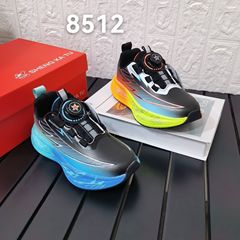 胜卡兔童鞋男孩皮面跑鞋2025春秋新款时尚轻便儿童休闲运动鞋8512