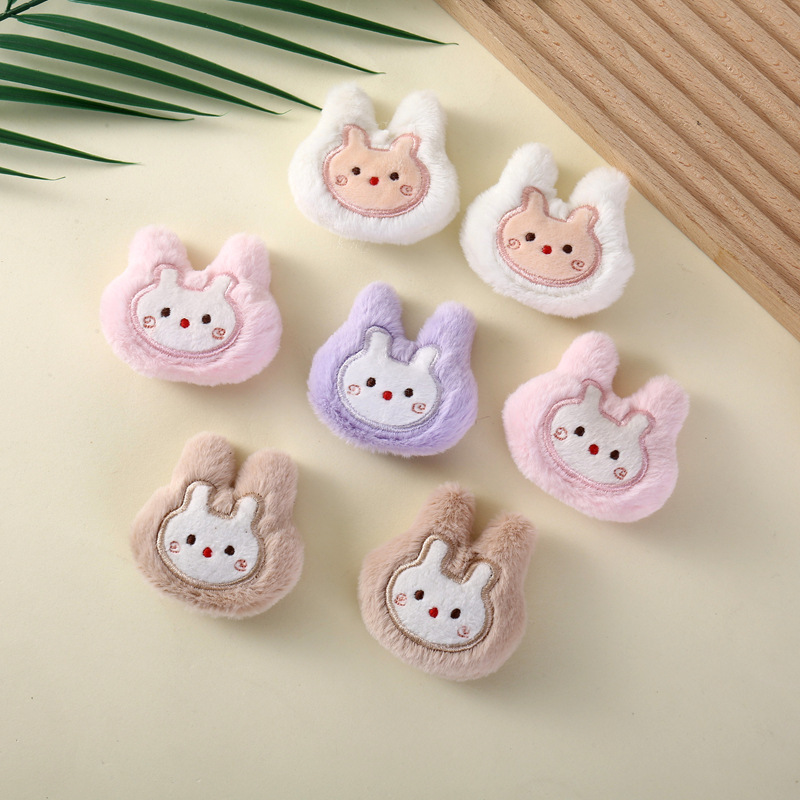 Autumn and Winter Plush Cartoon Doll Brooch, Soft and Cute Bear and Rabbit Headgear, Scarf, Baby Shoes and Socks, Doll Decoration Accessories