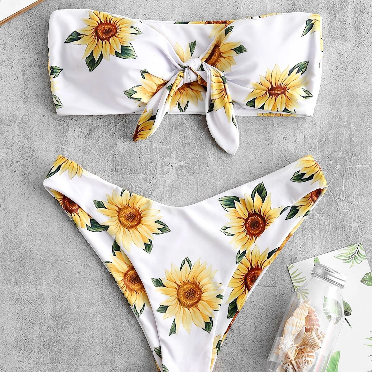 Factory Direct Sales of New Women's Swimsuits, European and American Sexy Strapless Printed Sexy Bikinis, Women's Swimwear Wholesale