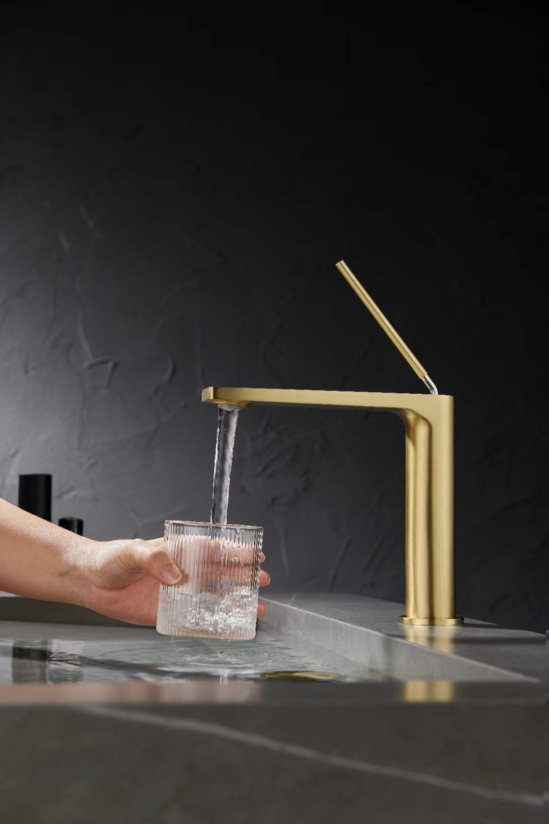 All-copper washbasin faucet, hot and cold household bathroom, washbasin gun, gray all-copper washbasin faucet details Picture