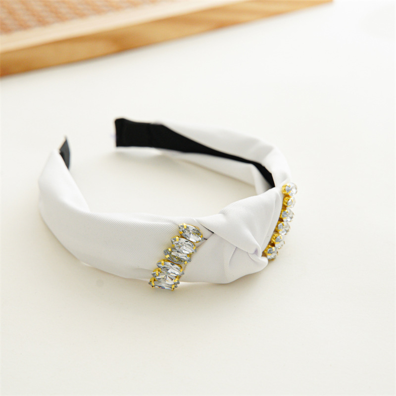 Women's Simple Style Knot Cloth Handmade Inlay Rhinestones Hair Band display picture 14