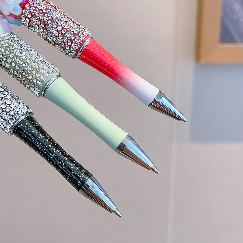 Bolígrafo negro muñeca dibujos animados DIY bolígrafo creativo diamante Snowflake princesa Elsa papelería infantil de color