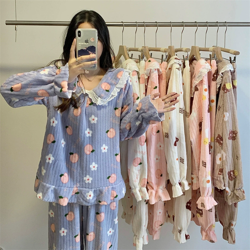 Милый кружевной пижамный комплект с медвежьим принтом персикового цвета, осенне-зимний женский коралловый бархатный утолщенный комплект, который можно носить на улице, милая домашняя одежда