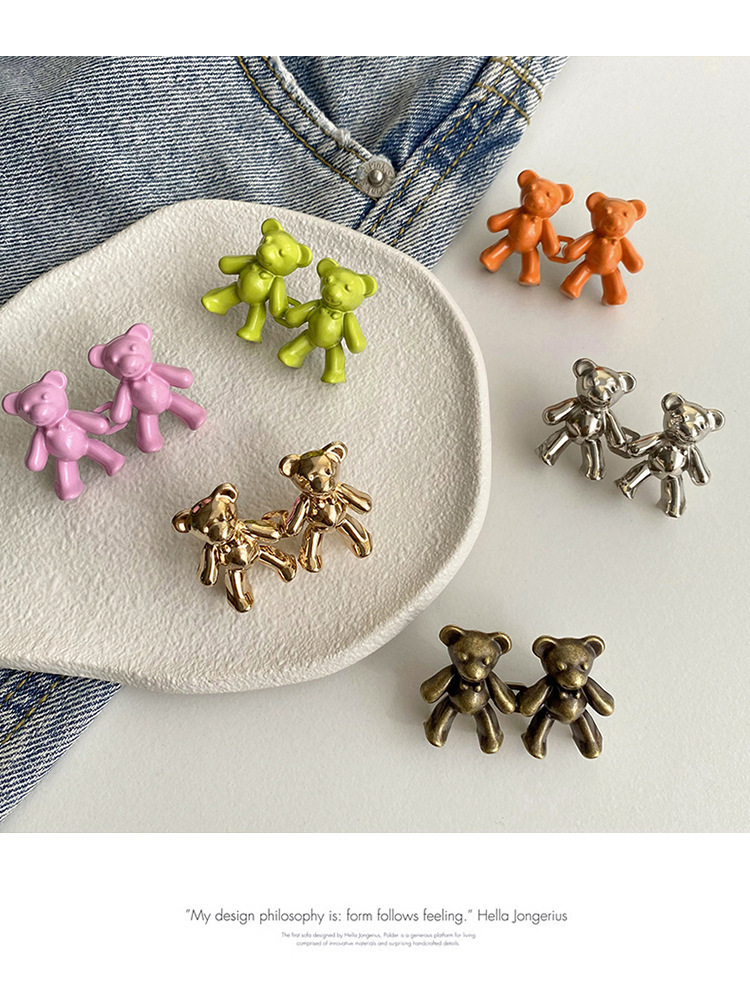 Lady Animal Alloy Stoving Varnish Unisex Brooches display picture 3